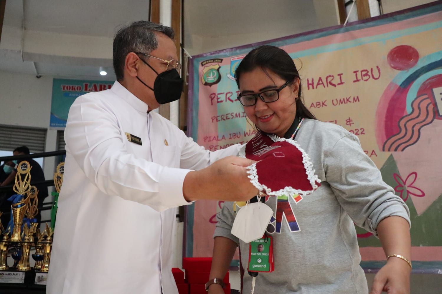 Gambar 2