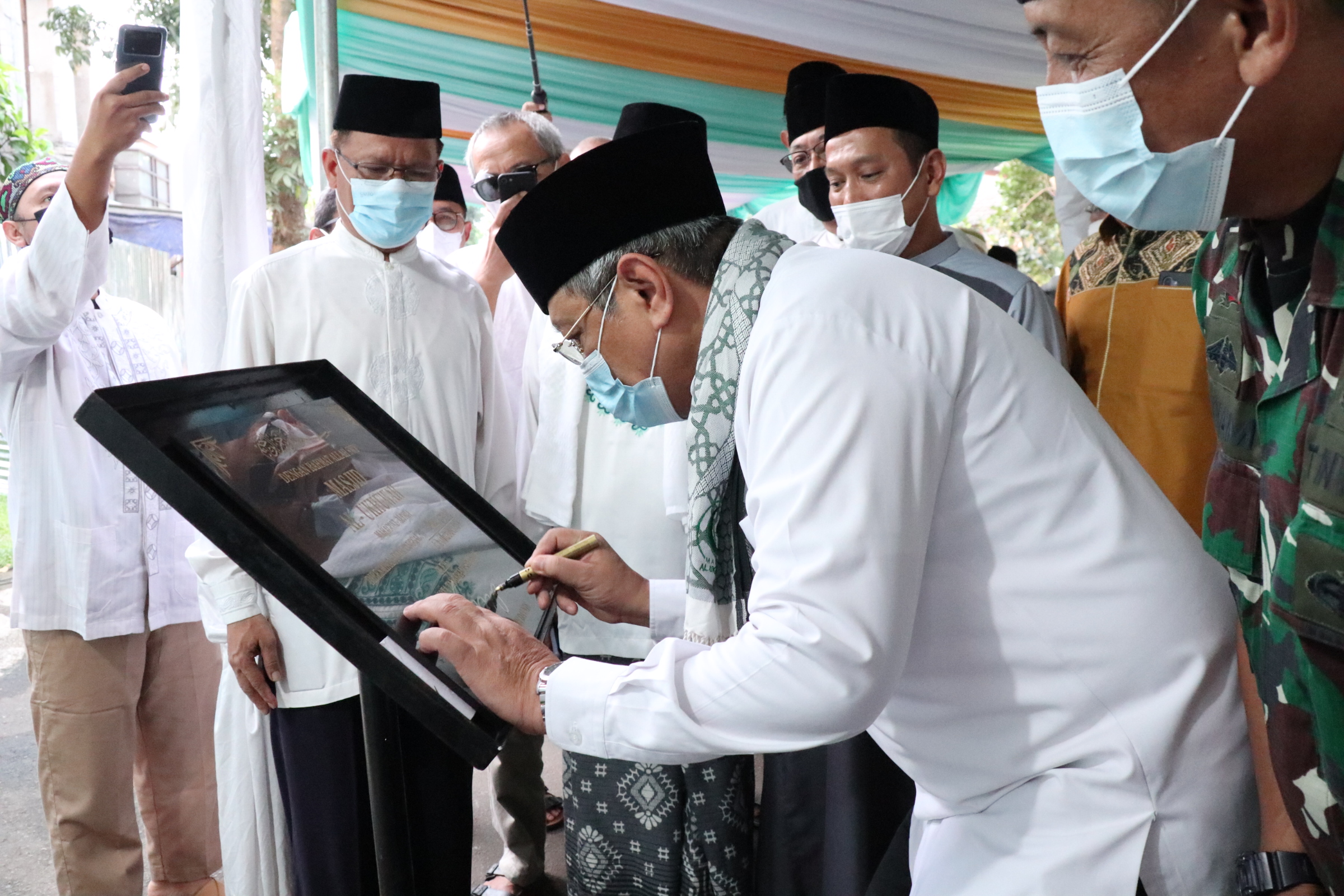 Gambar 2