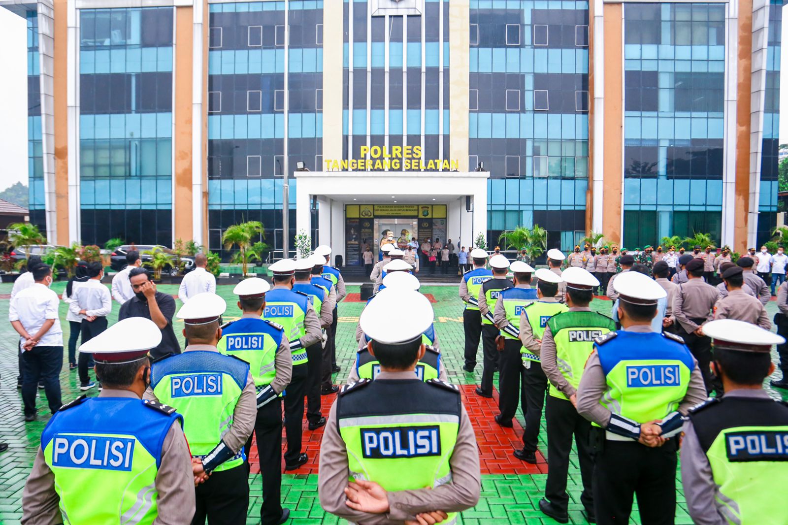 Gambar 2