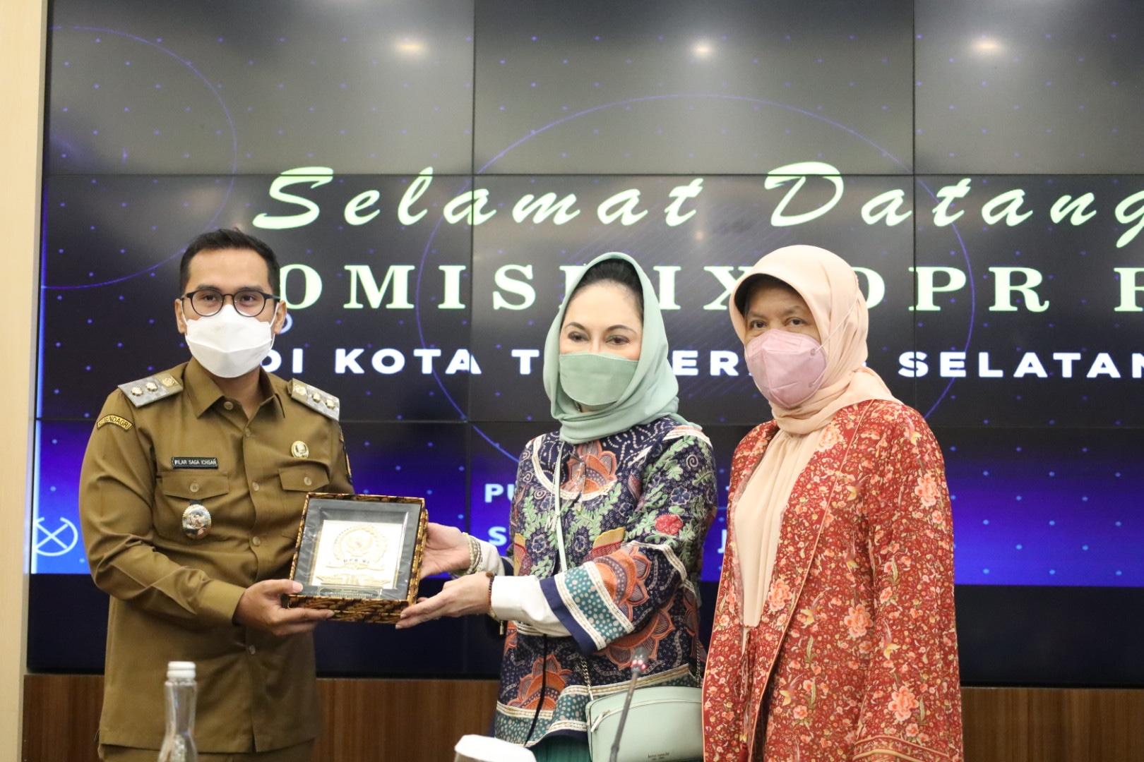 Gambar 2