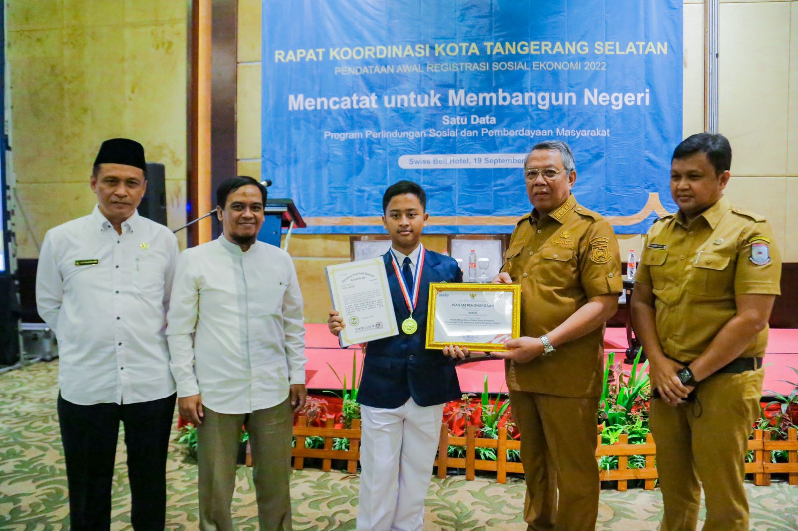 Gambar 2