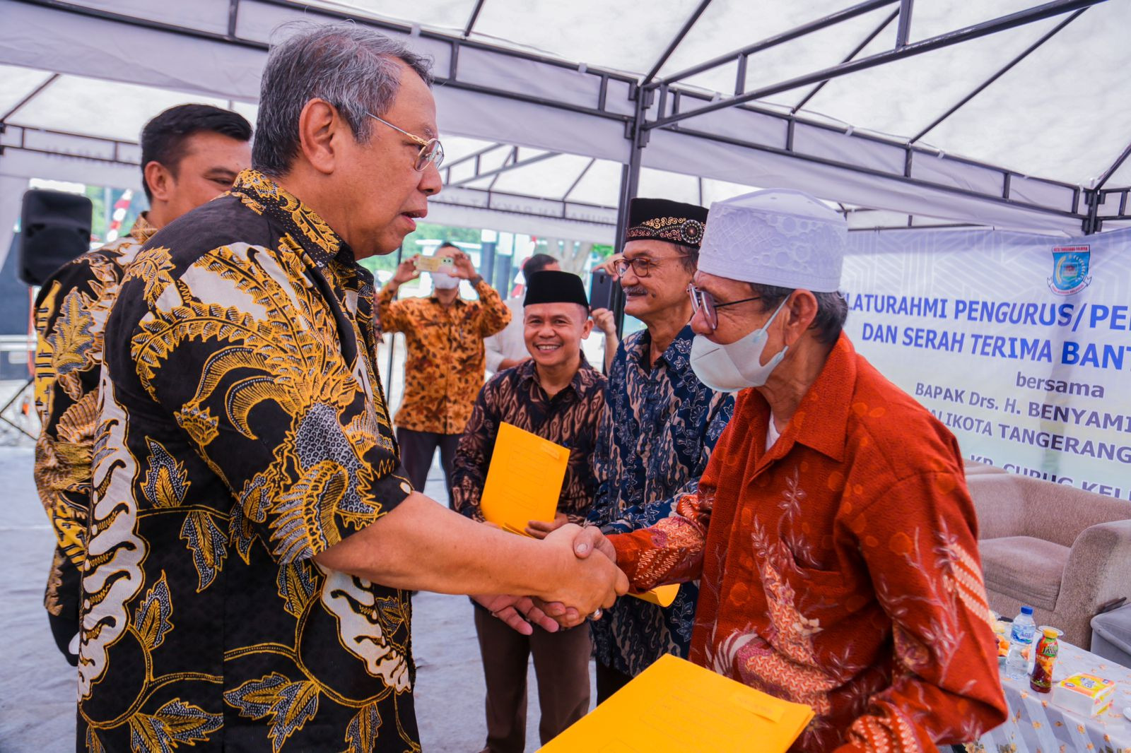 Gambar 2