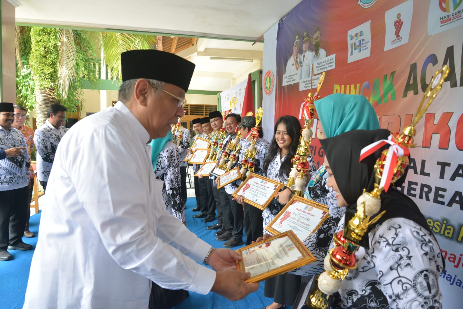 Gambar 2