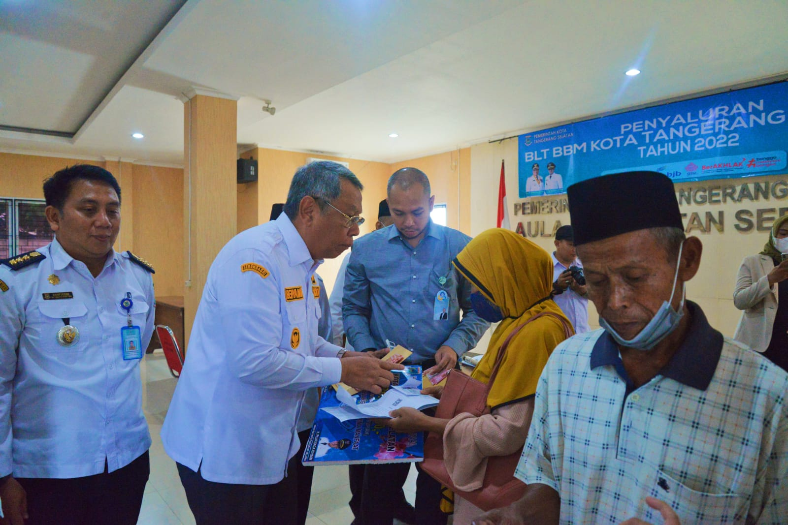 Gambar 2