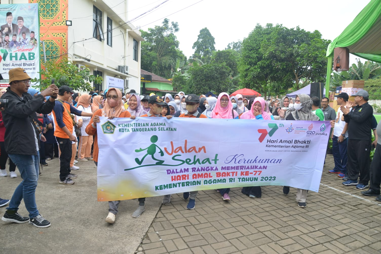 Gambar 2