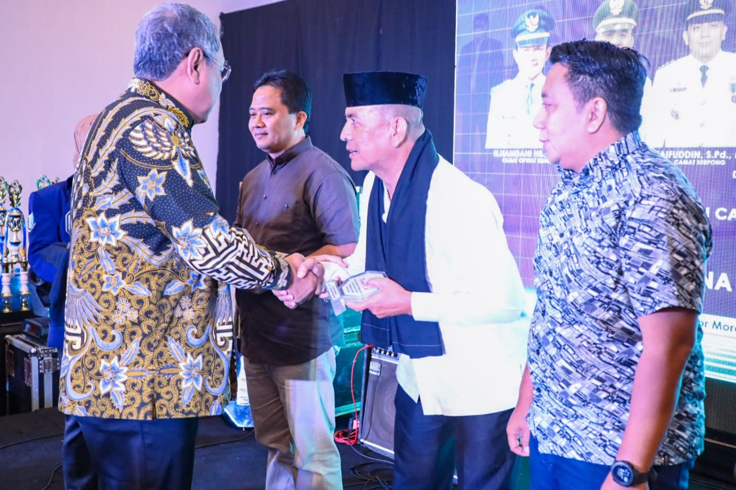 Gambar 2