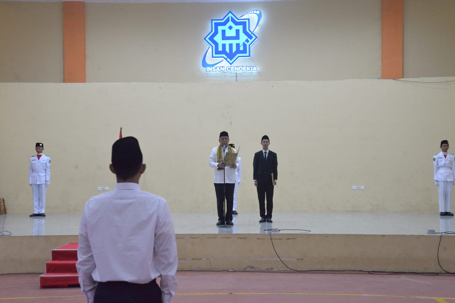 Gambar 2