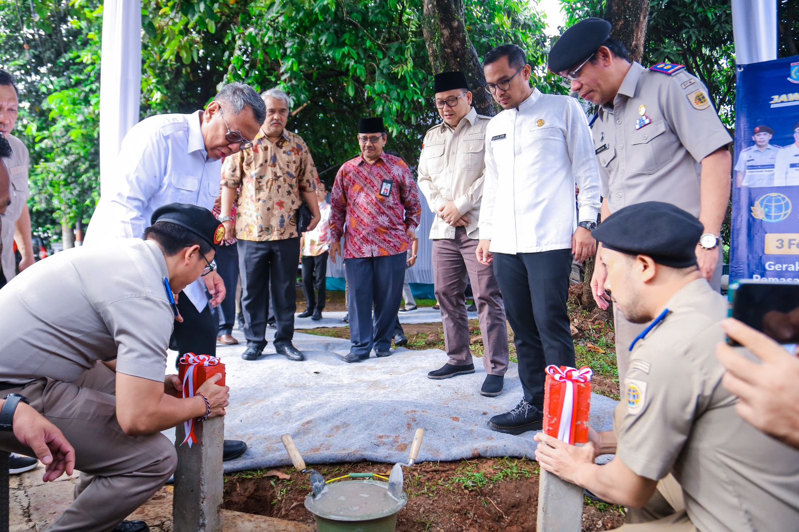Gambar 2