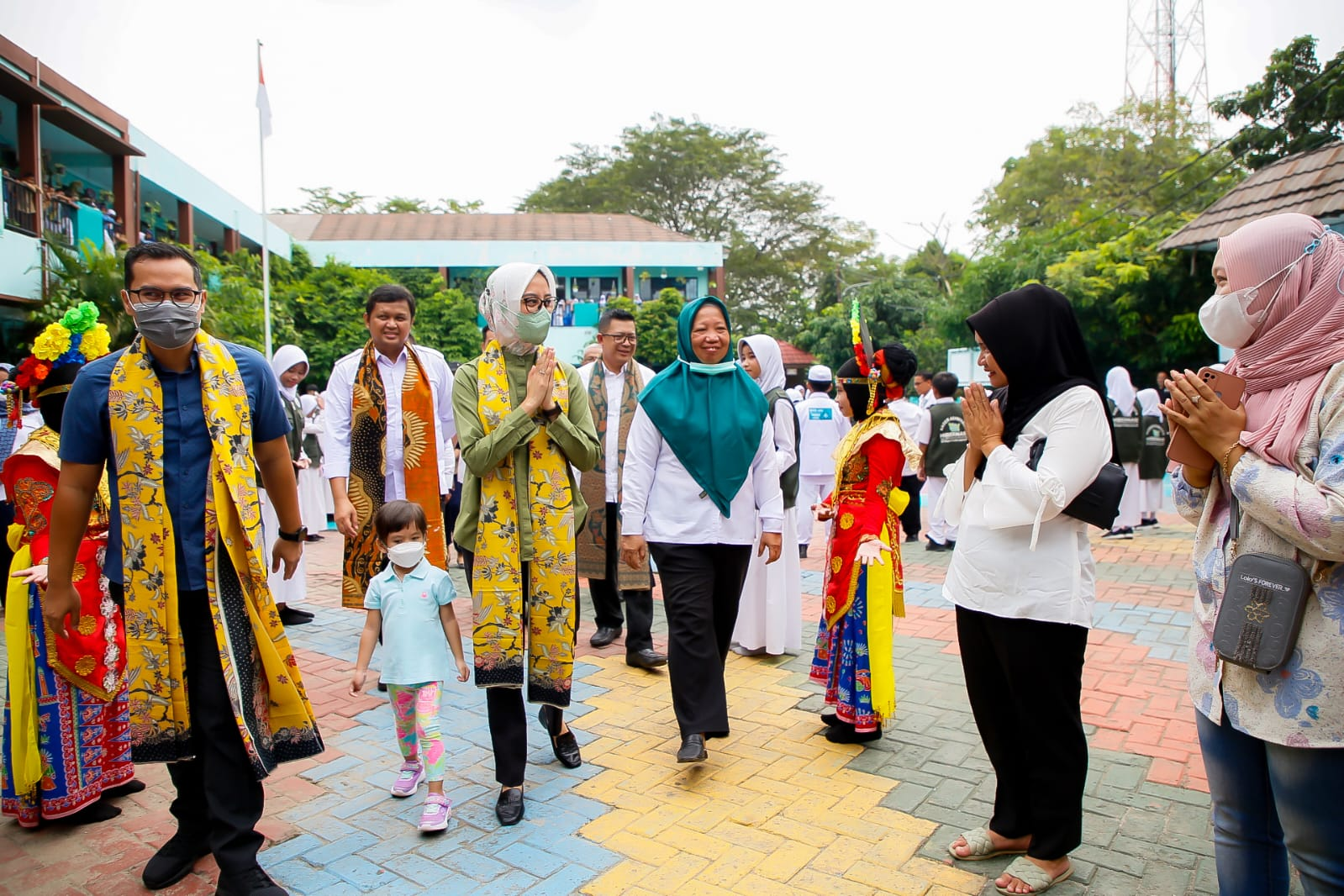Gambar 2