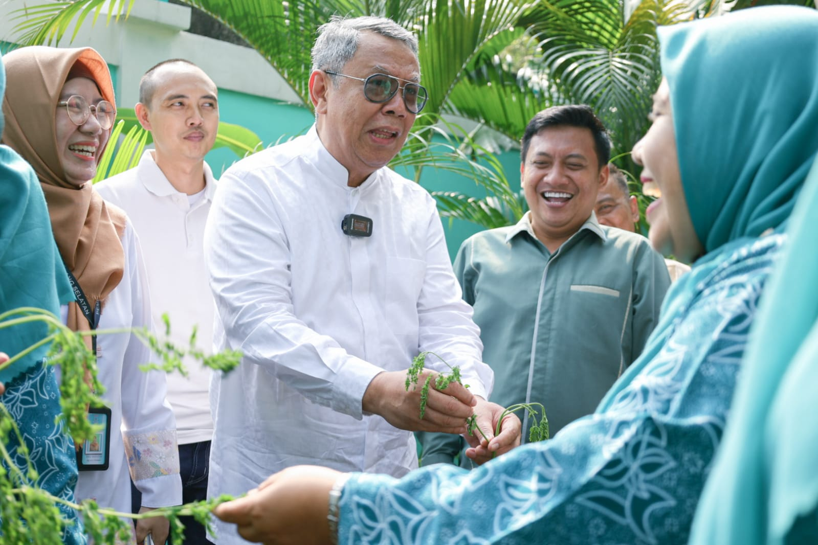 Gambar 2