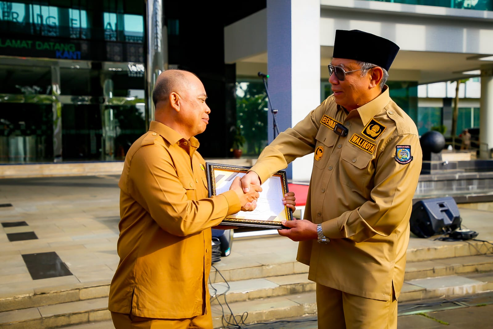 Gambar 2