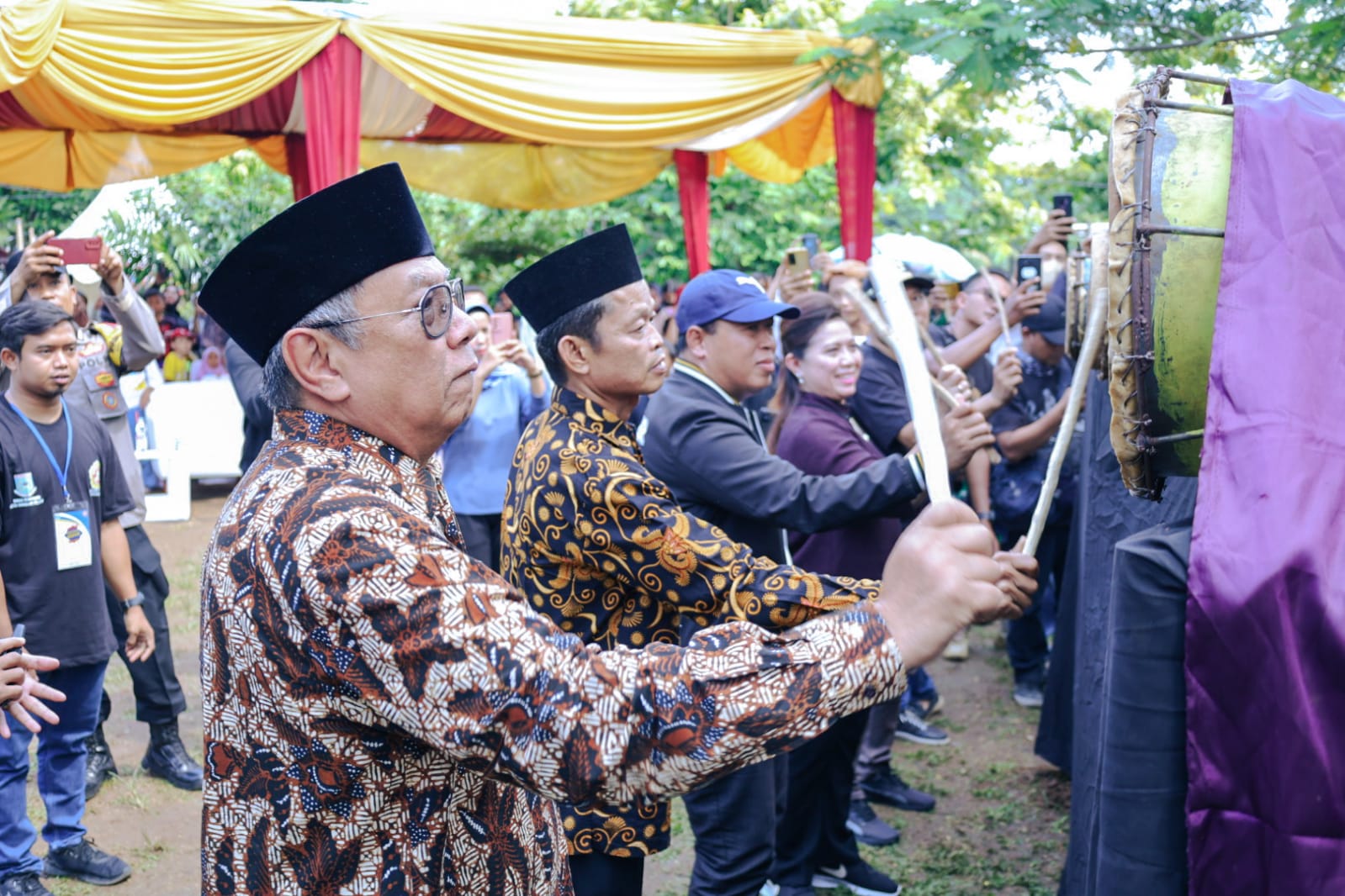 Gambar 2