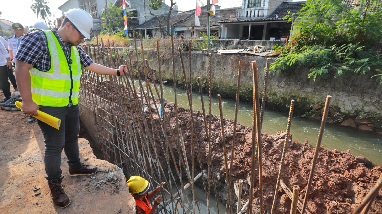 Gambar 2