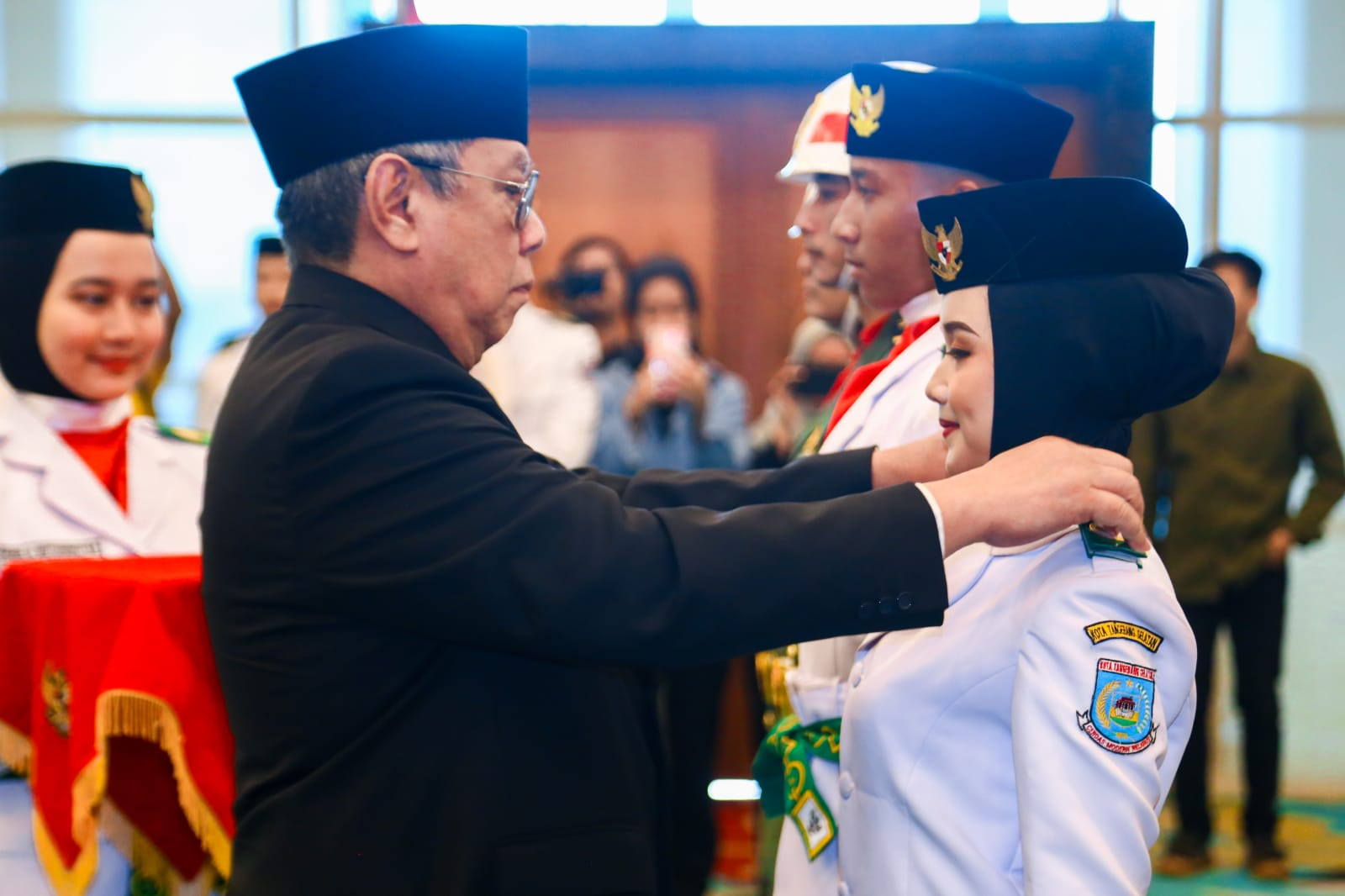 Gambar 1