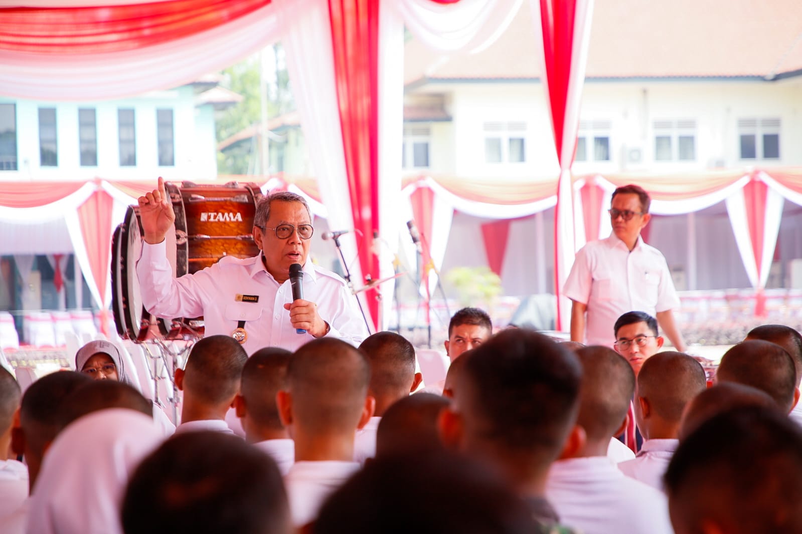 Gambar 2