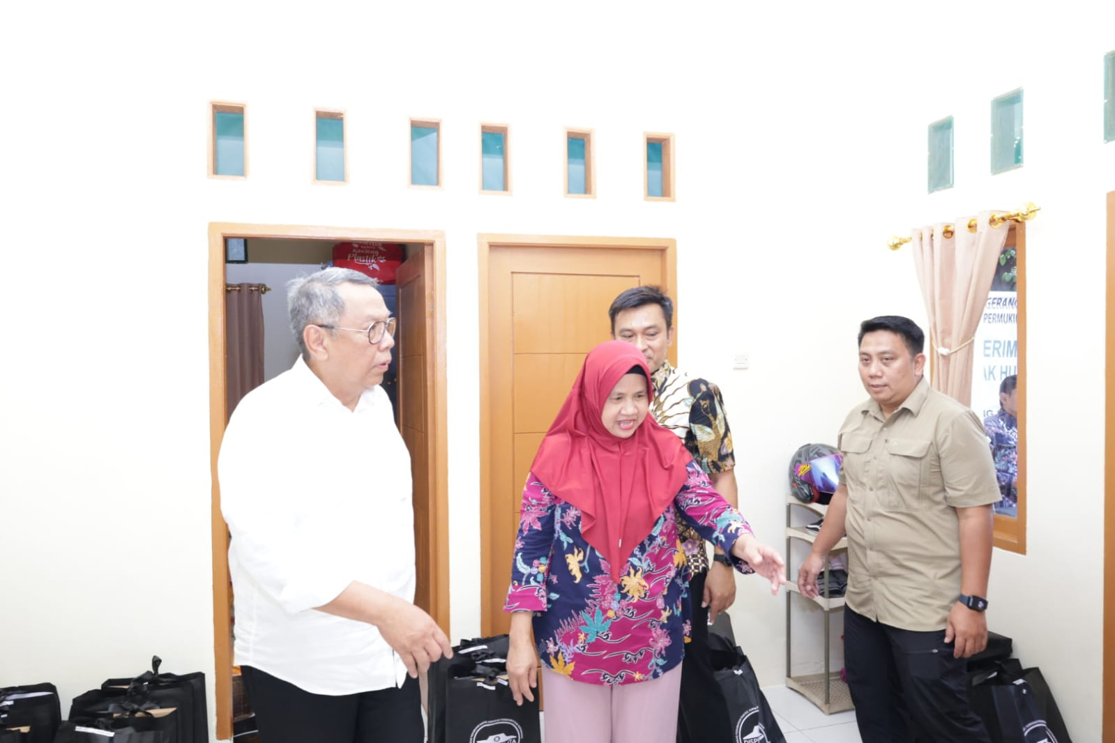 Gambar 2