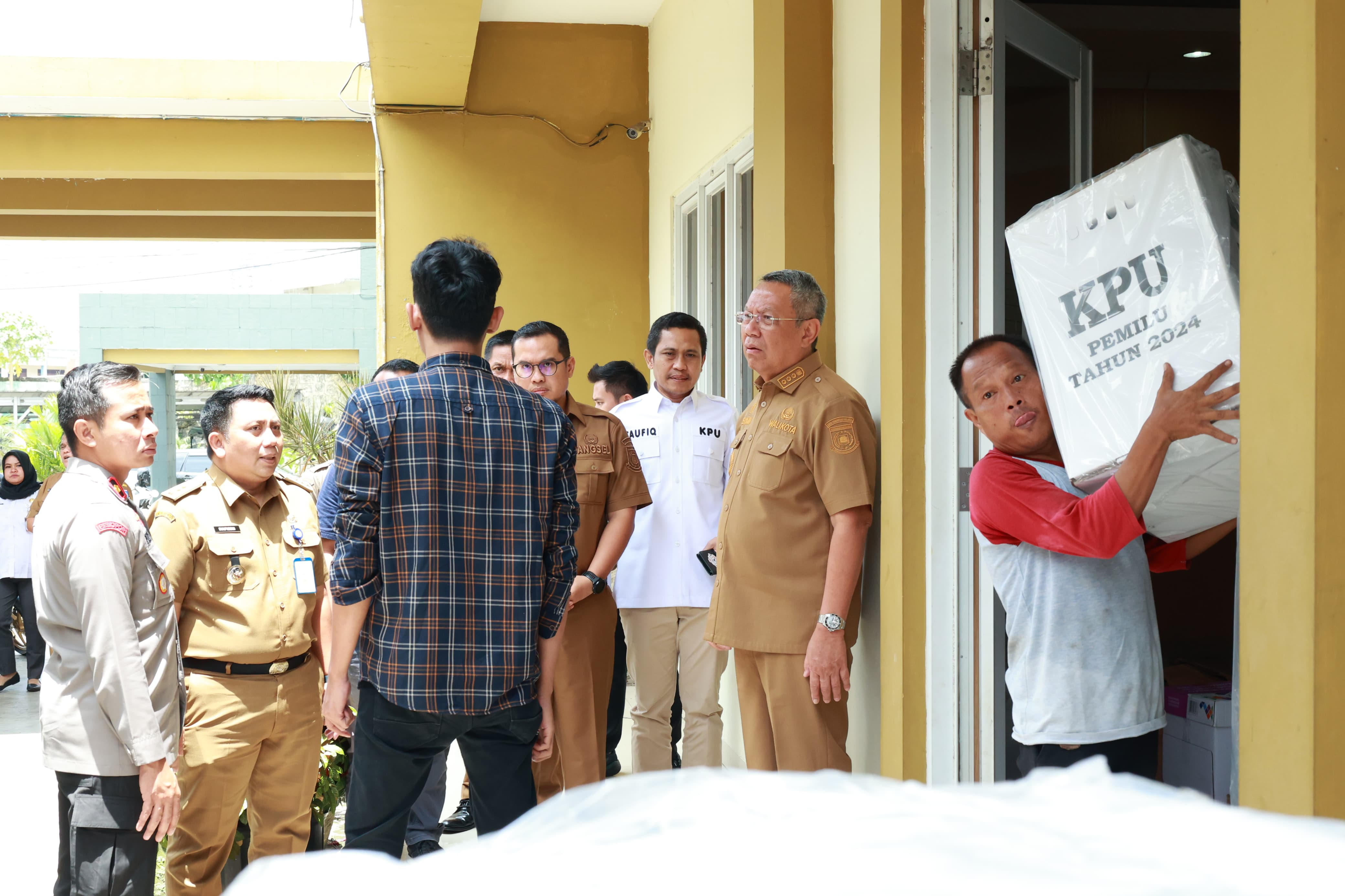 Gambar 2