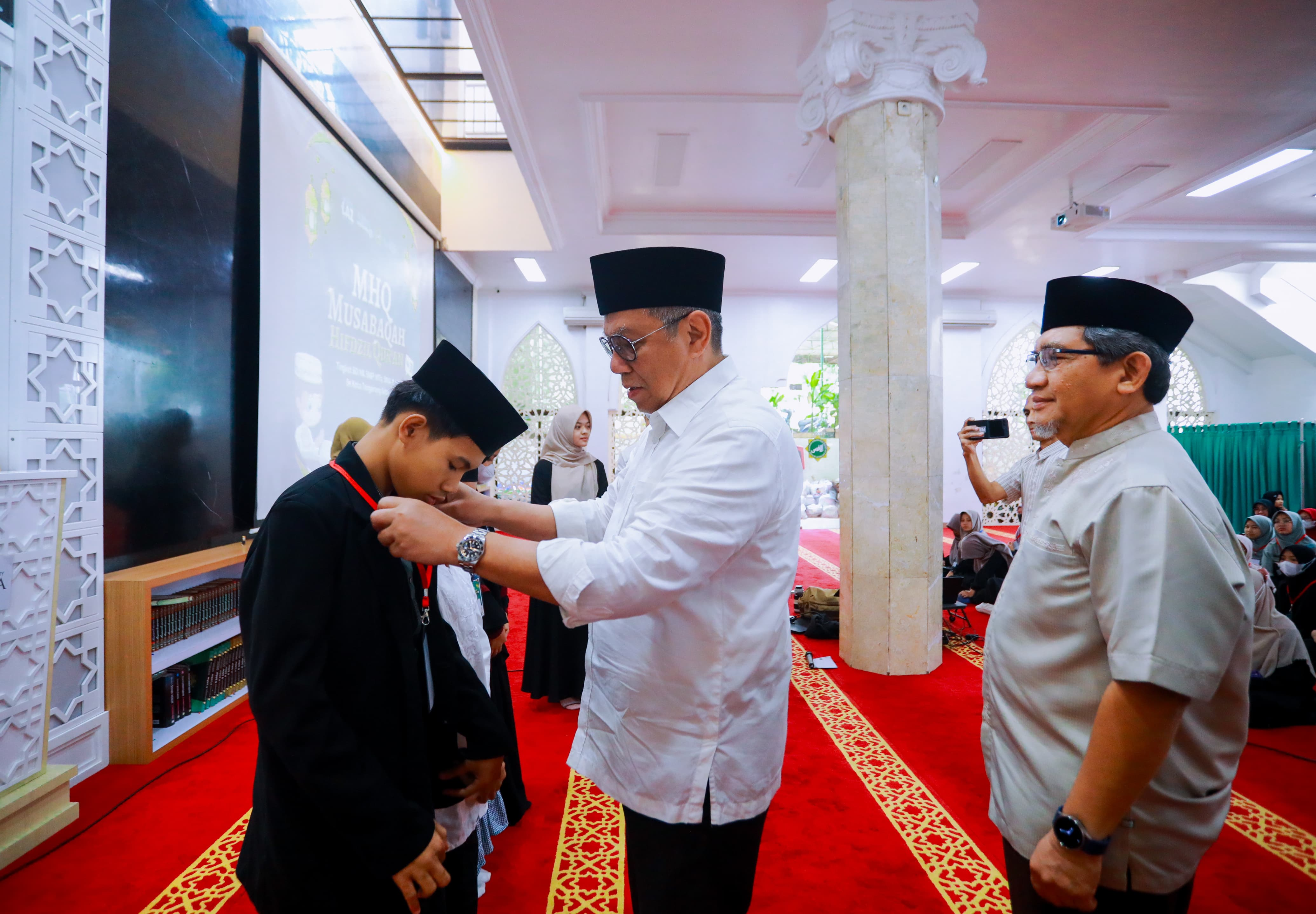 Gambar 2