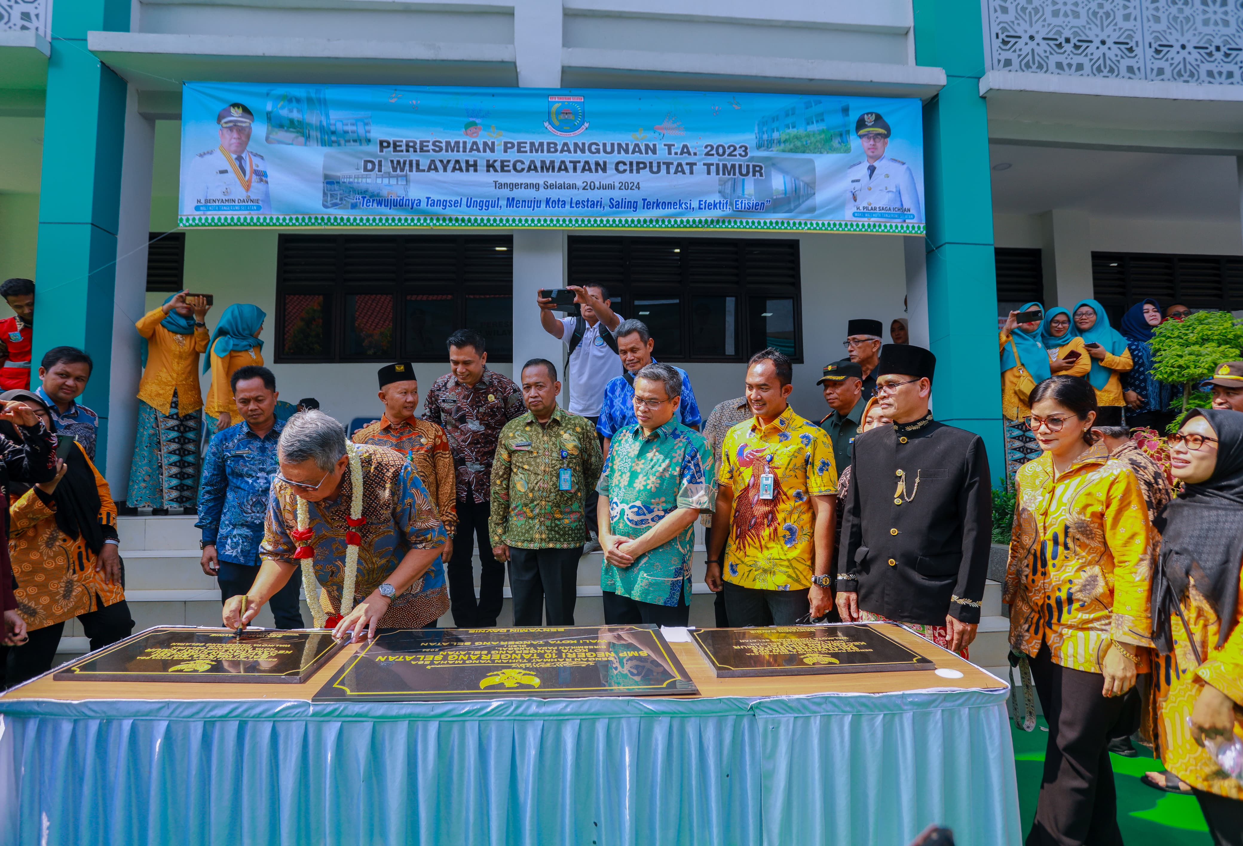 Gambar 2