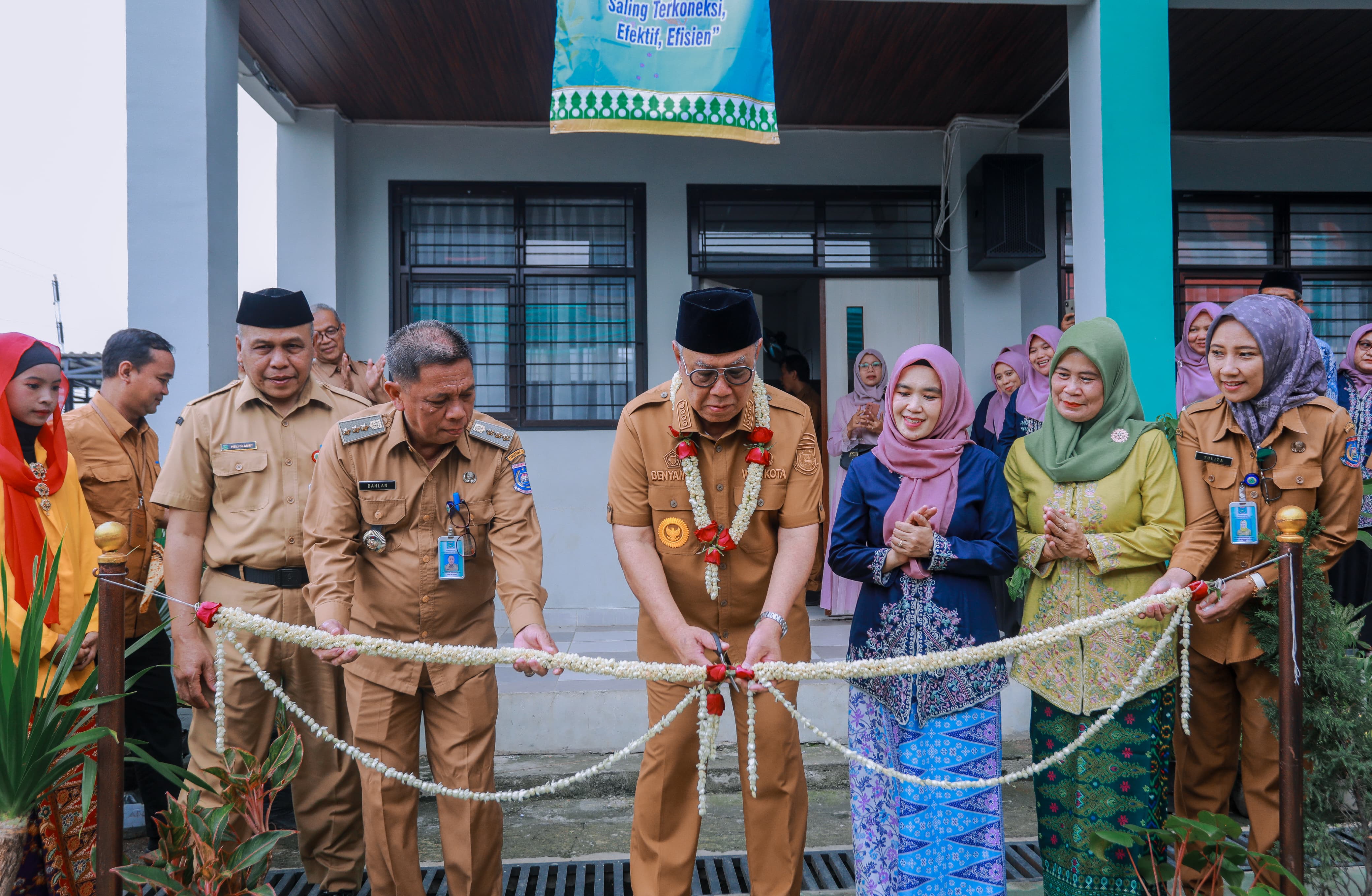 Gambar 2