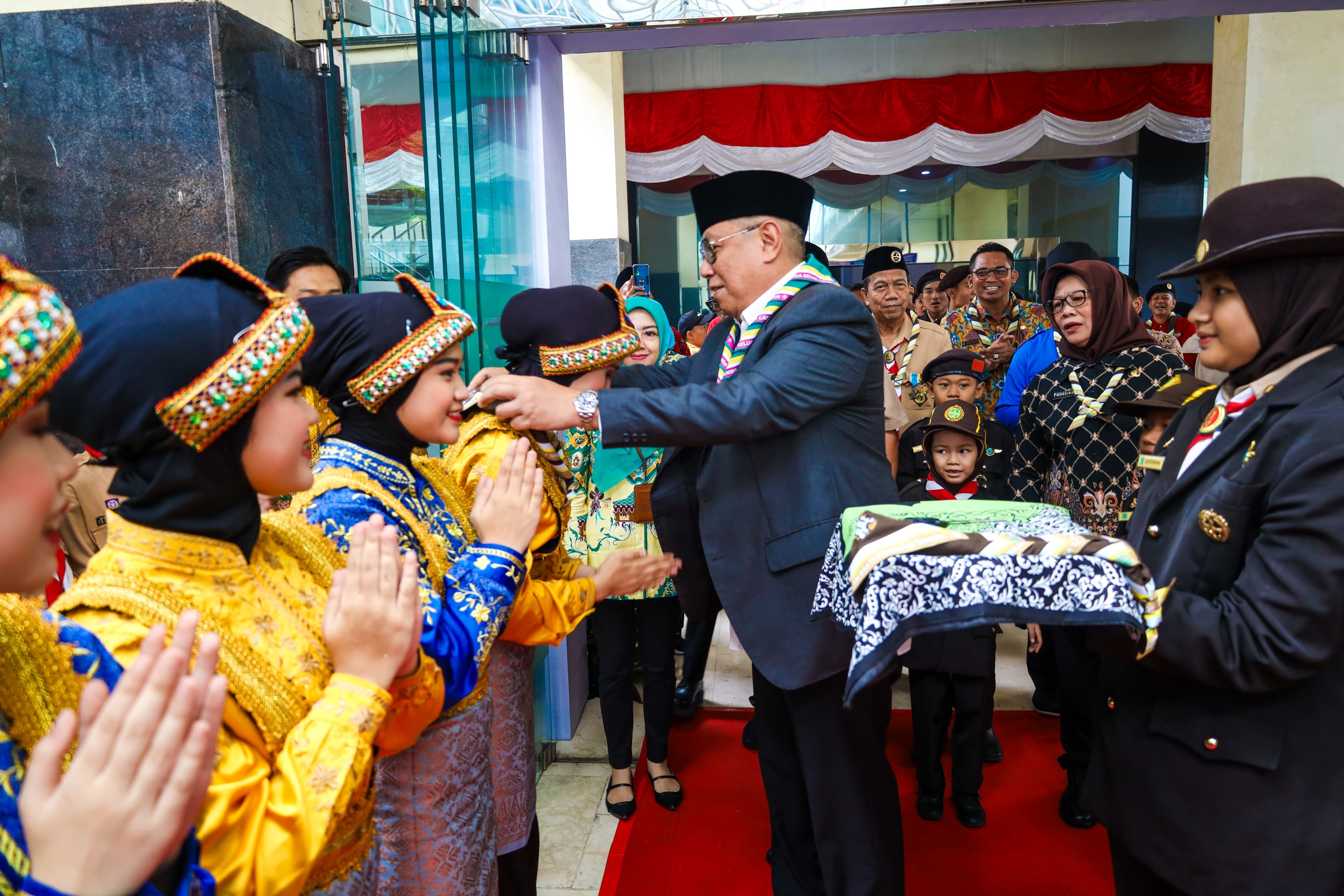 Gambar 2