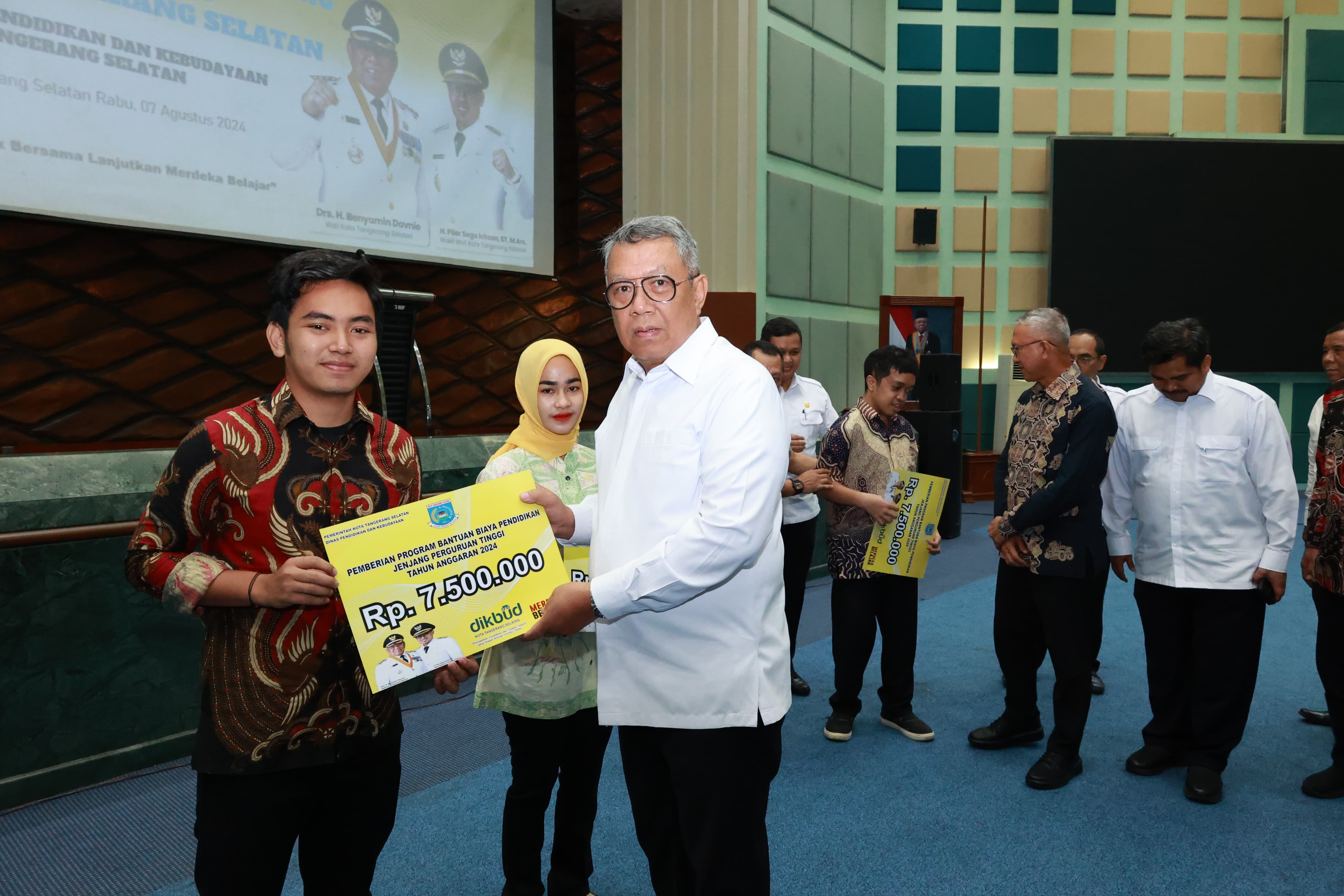 Gambar 2