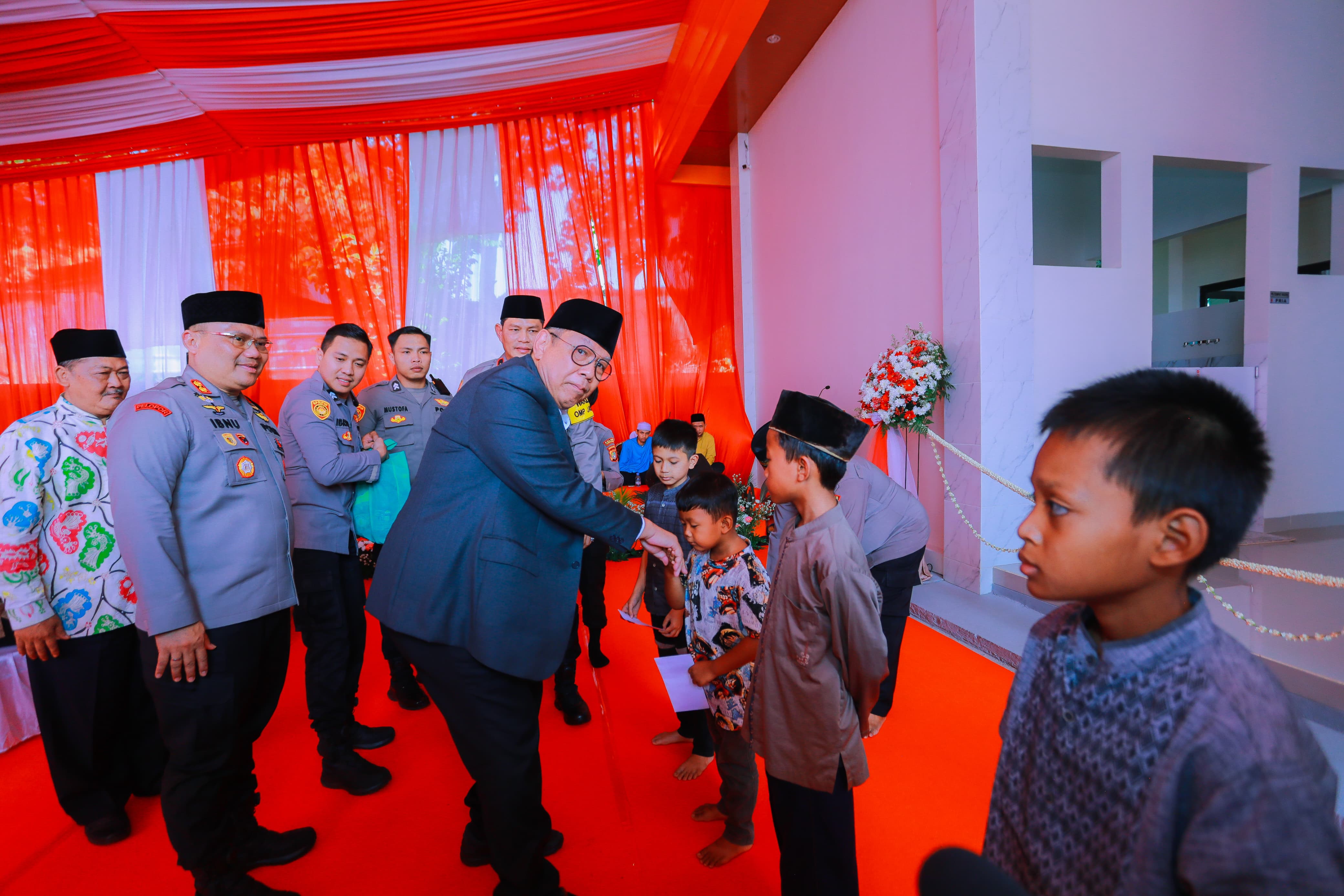 Gambar 2