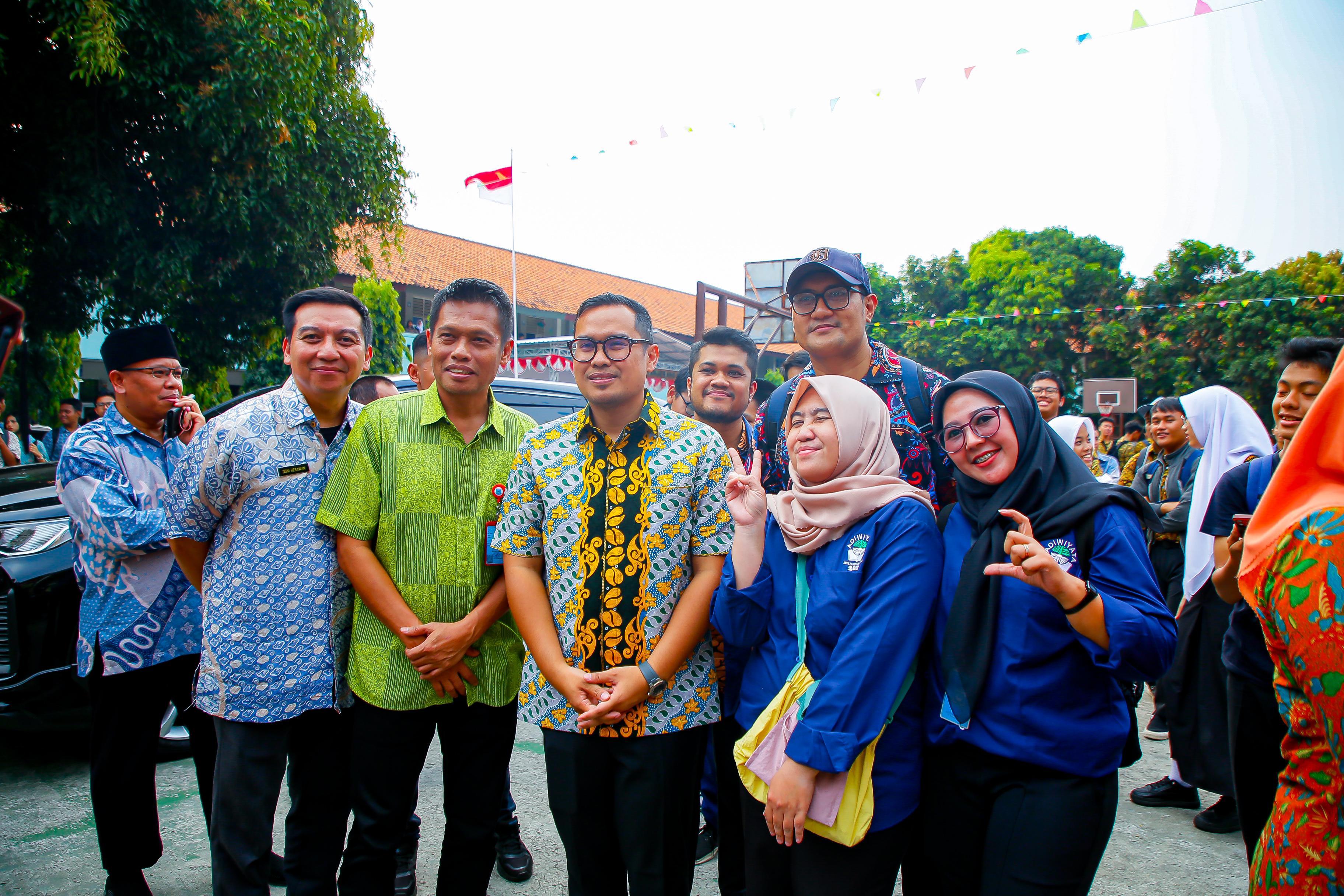 Gambar 2