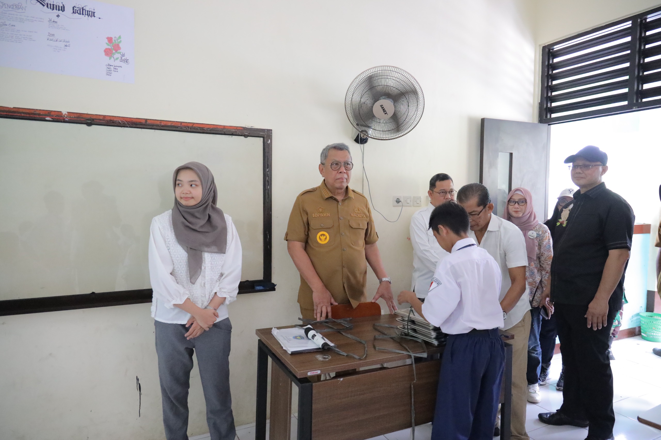 Gambar 2