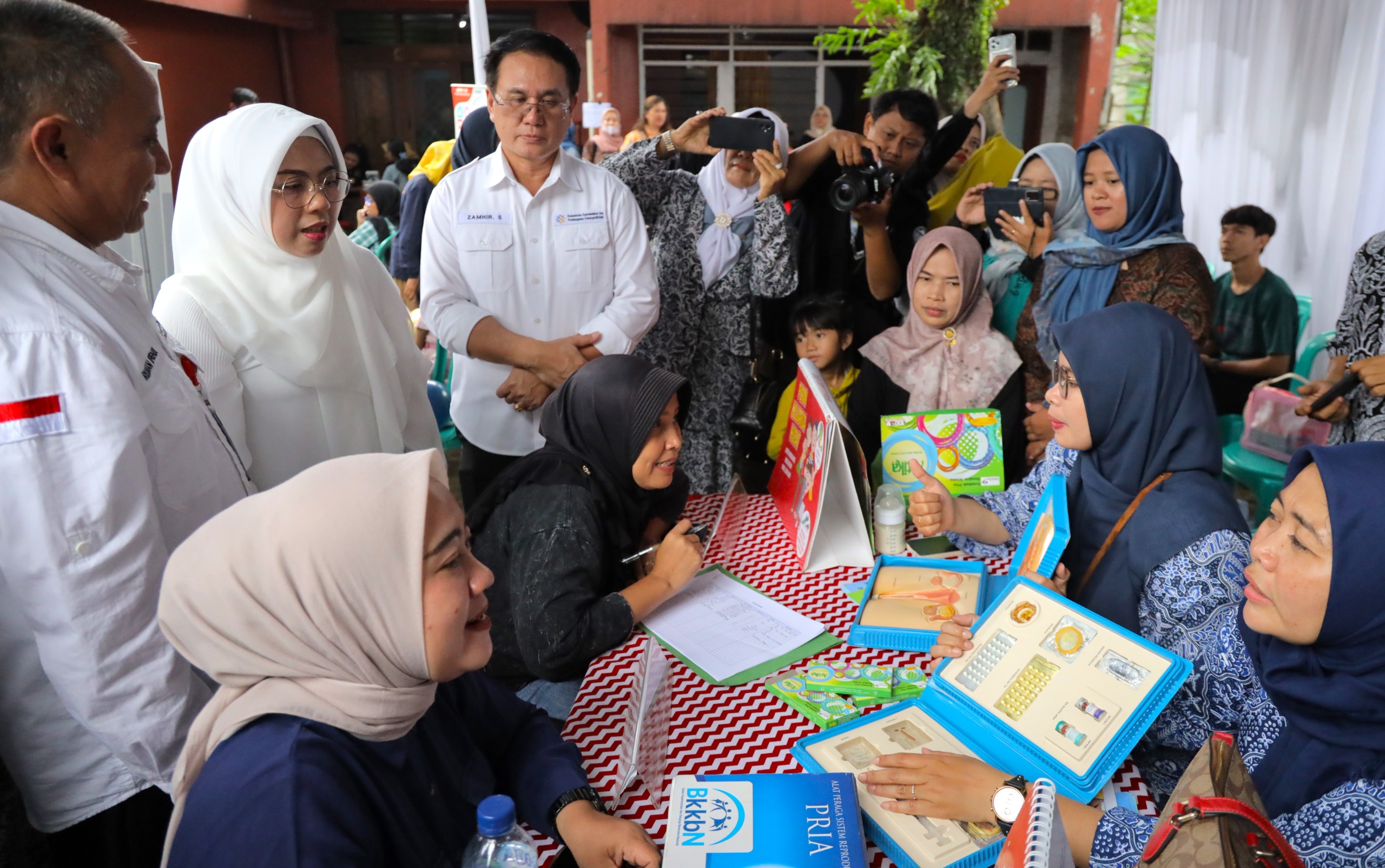 Gambar 2