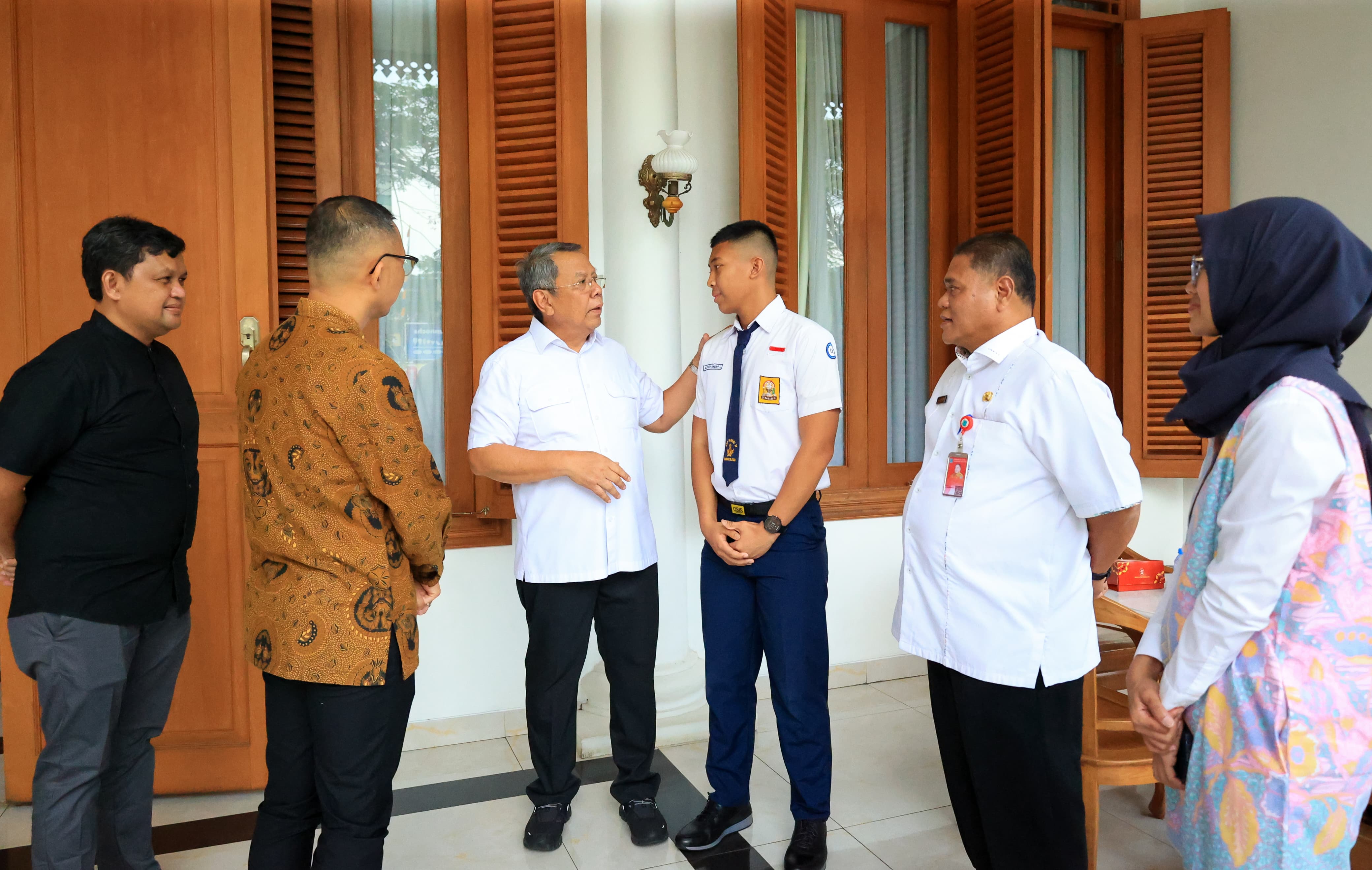 Gambar 2