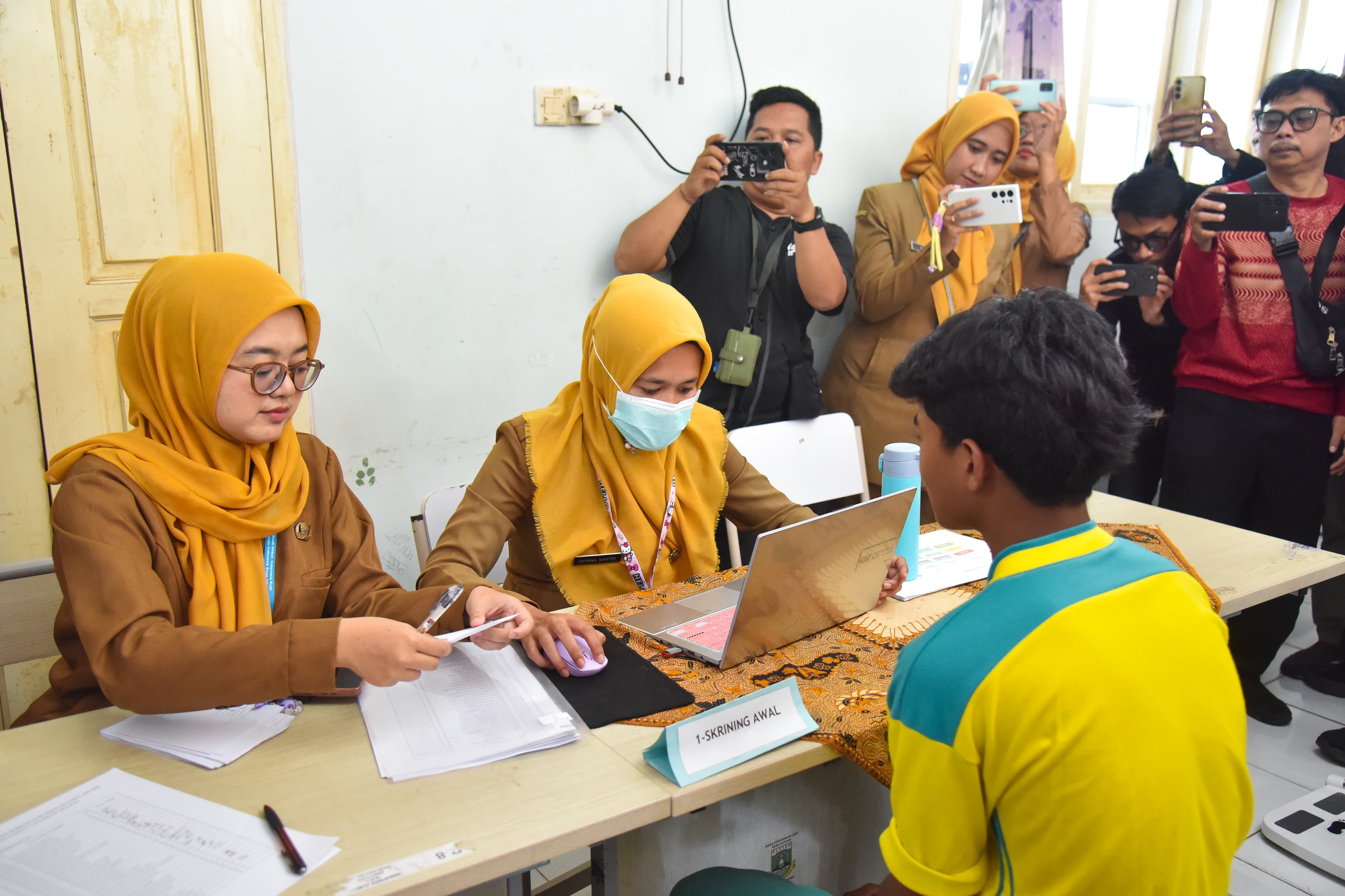 Gambar 2