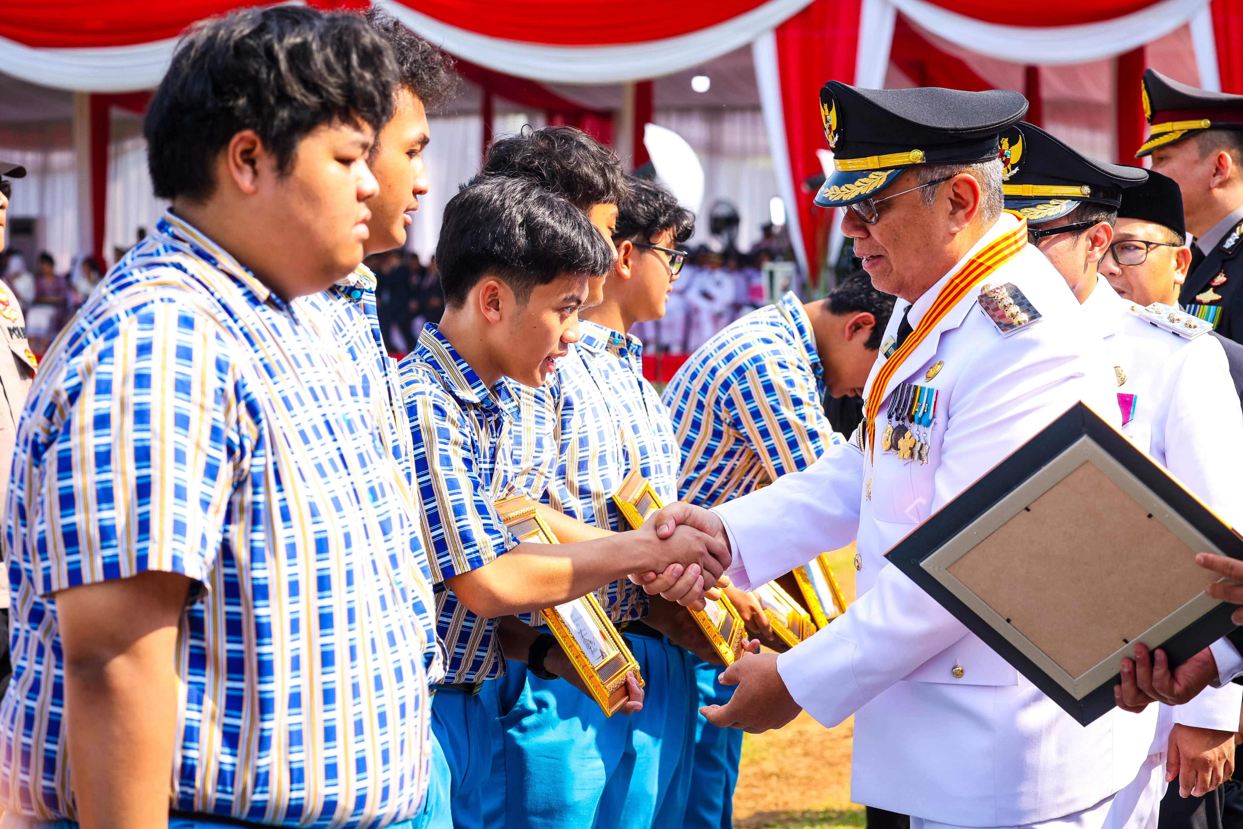 Gambar 2