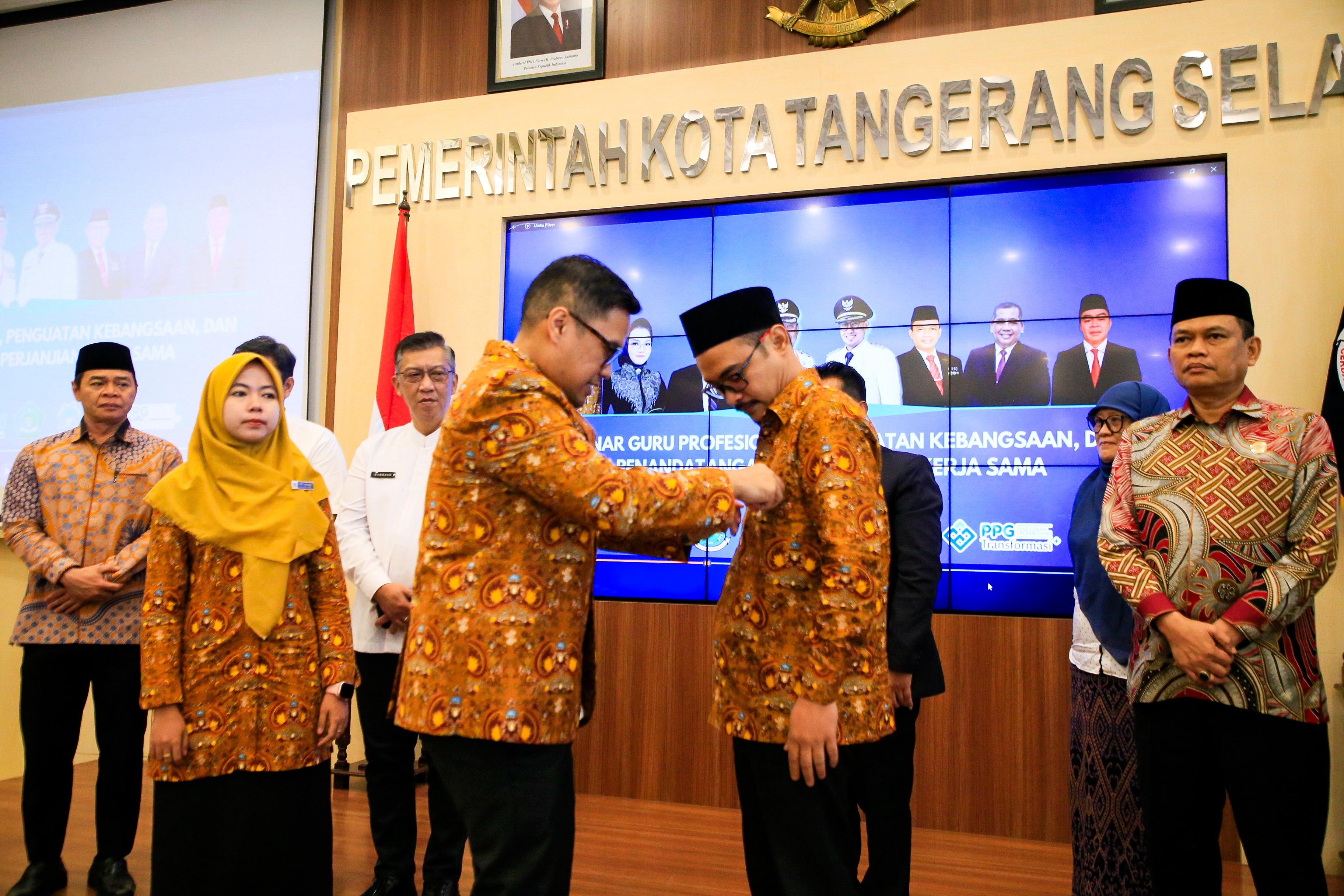 Gambar 2