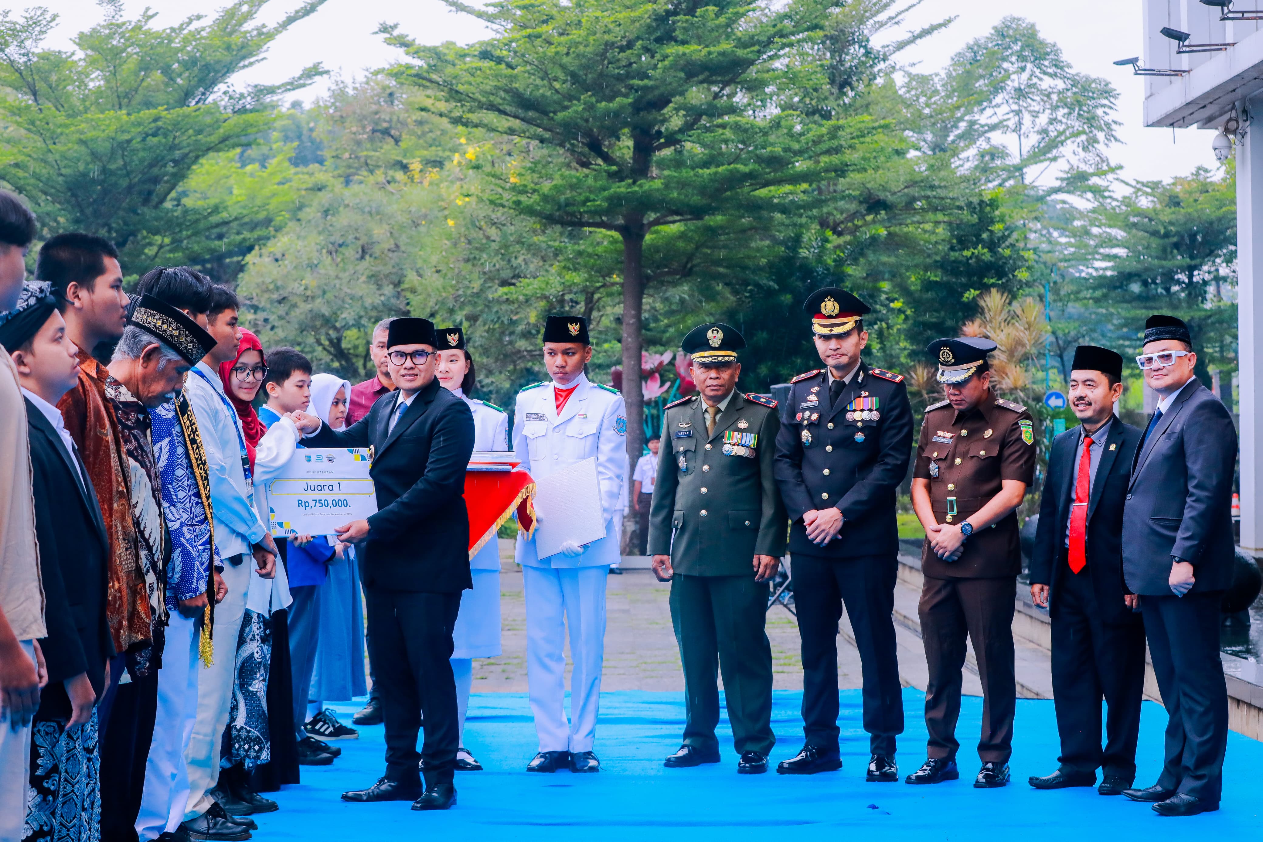 Gambar 2